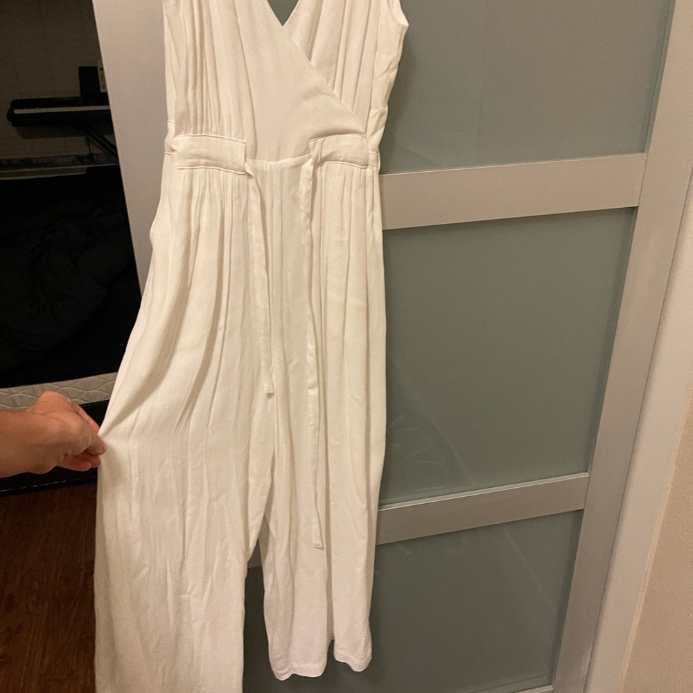 RYLIN JUMPSUIT NEVER WORN - great for vaca